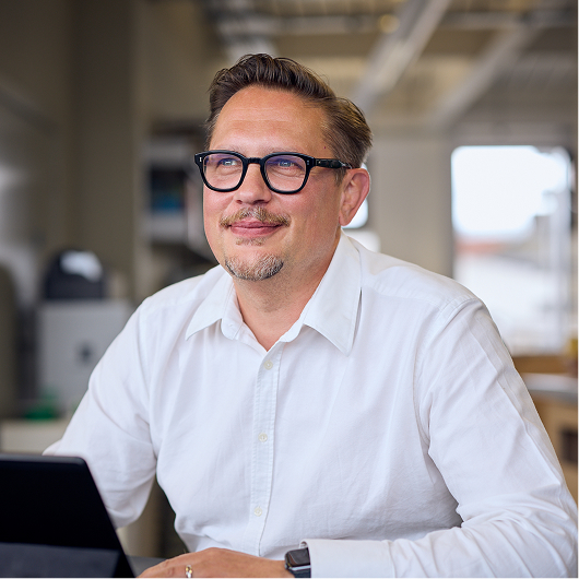 Simon Bird | Team Members | LOM Architects - LOM